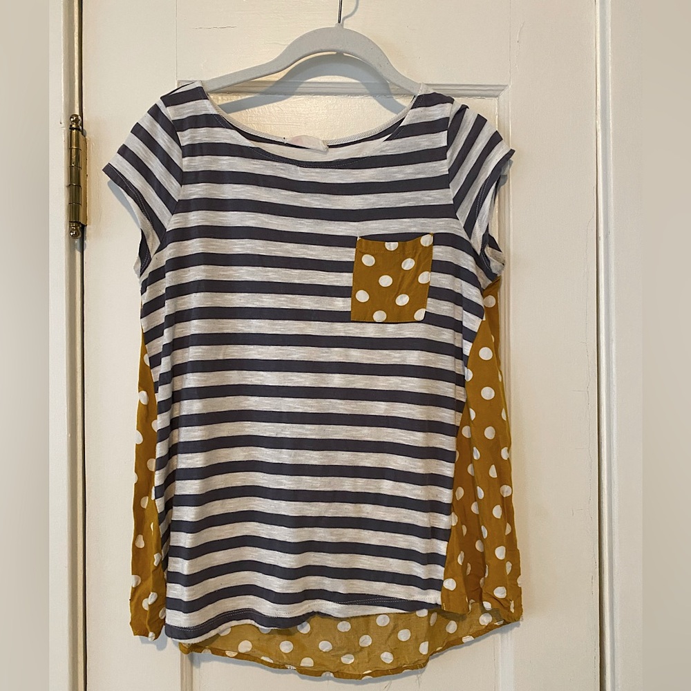 Anthropoligie Tee - size S
